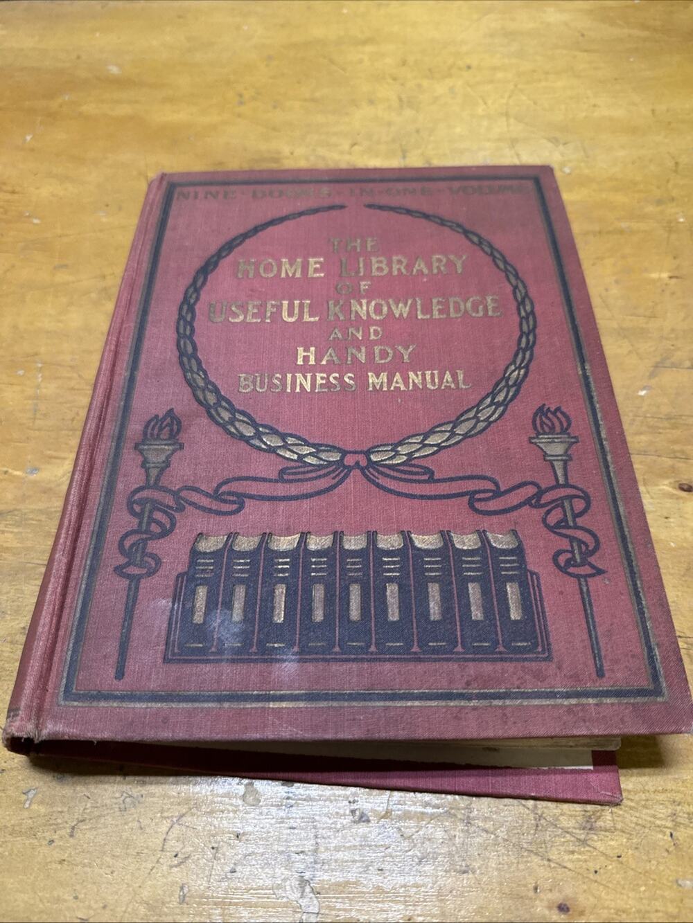 THE HOME LIBRARY OF USEFUL KNOWLEDGE and HANDY BUSINESS MANUAL 1906 H. Russell